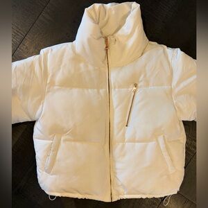 Zara Basic Women’s White Outerwear Jacket